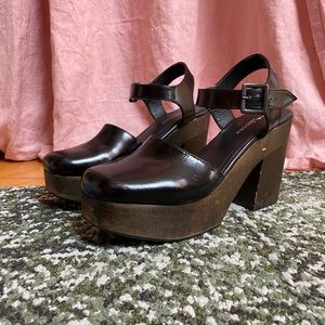 Kelsi Dagger Kendall Platform Clog 9.5